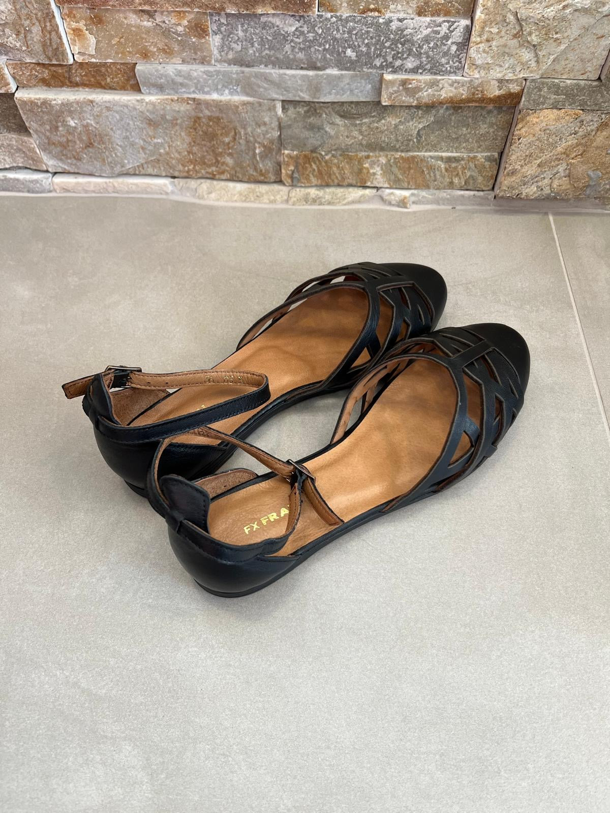 Sandalo donna nero-FRAU - Calzature principe