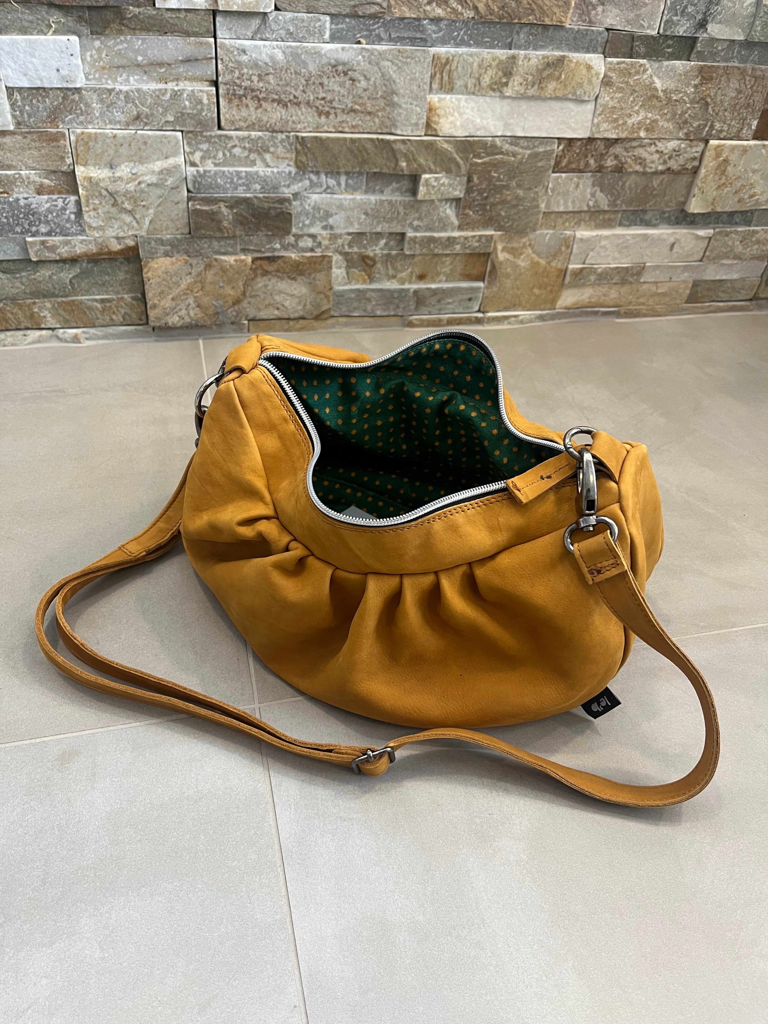 Tracolla in pelle Le’ b modello MELITA - Calzature principe