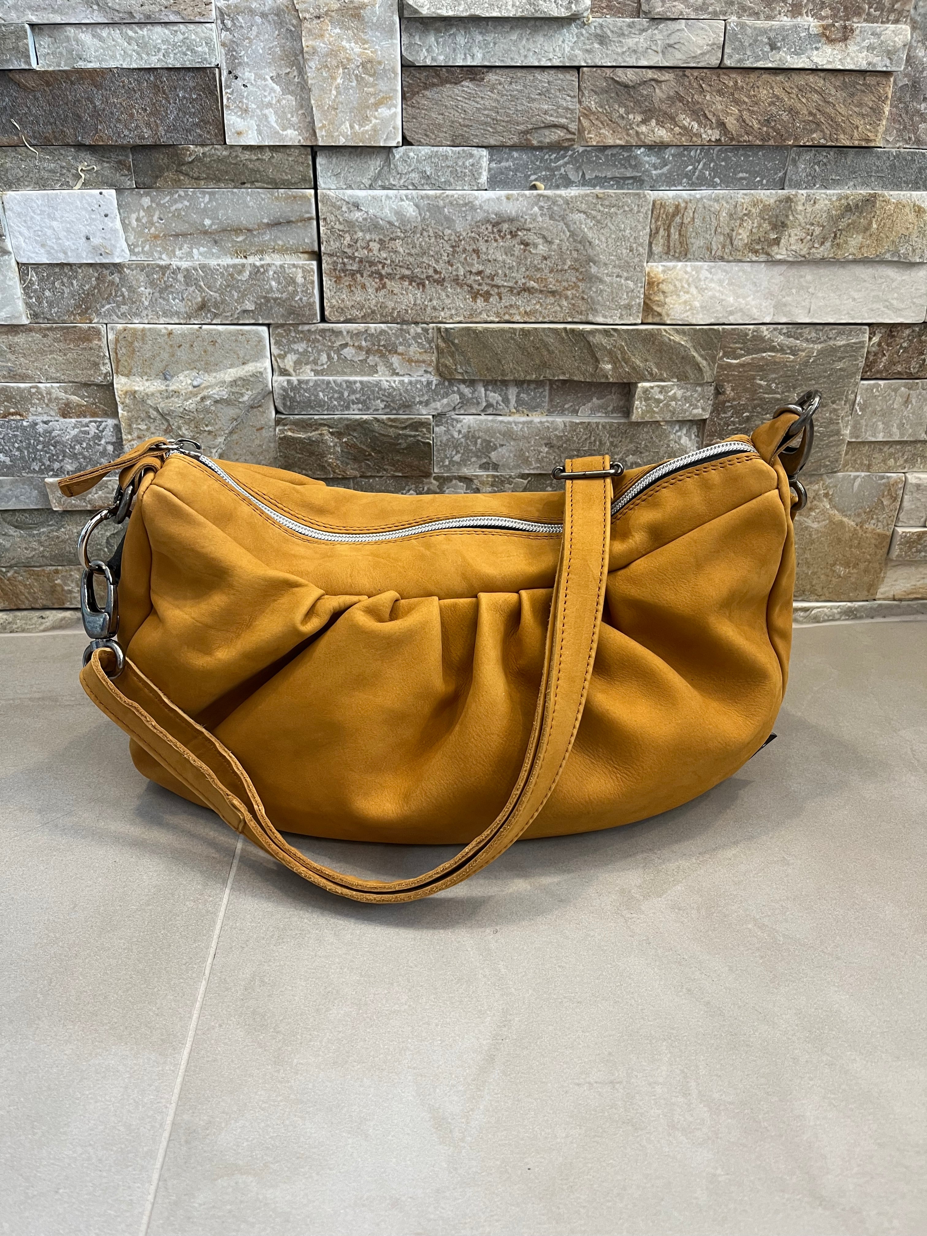 Tracolla in pelle Le’ b modello MELITA - Calzature principe