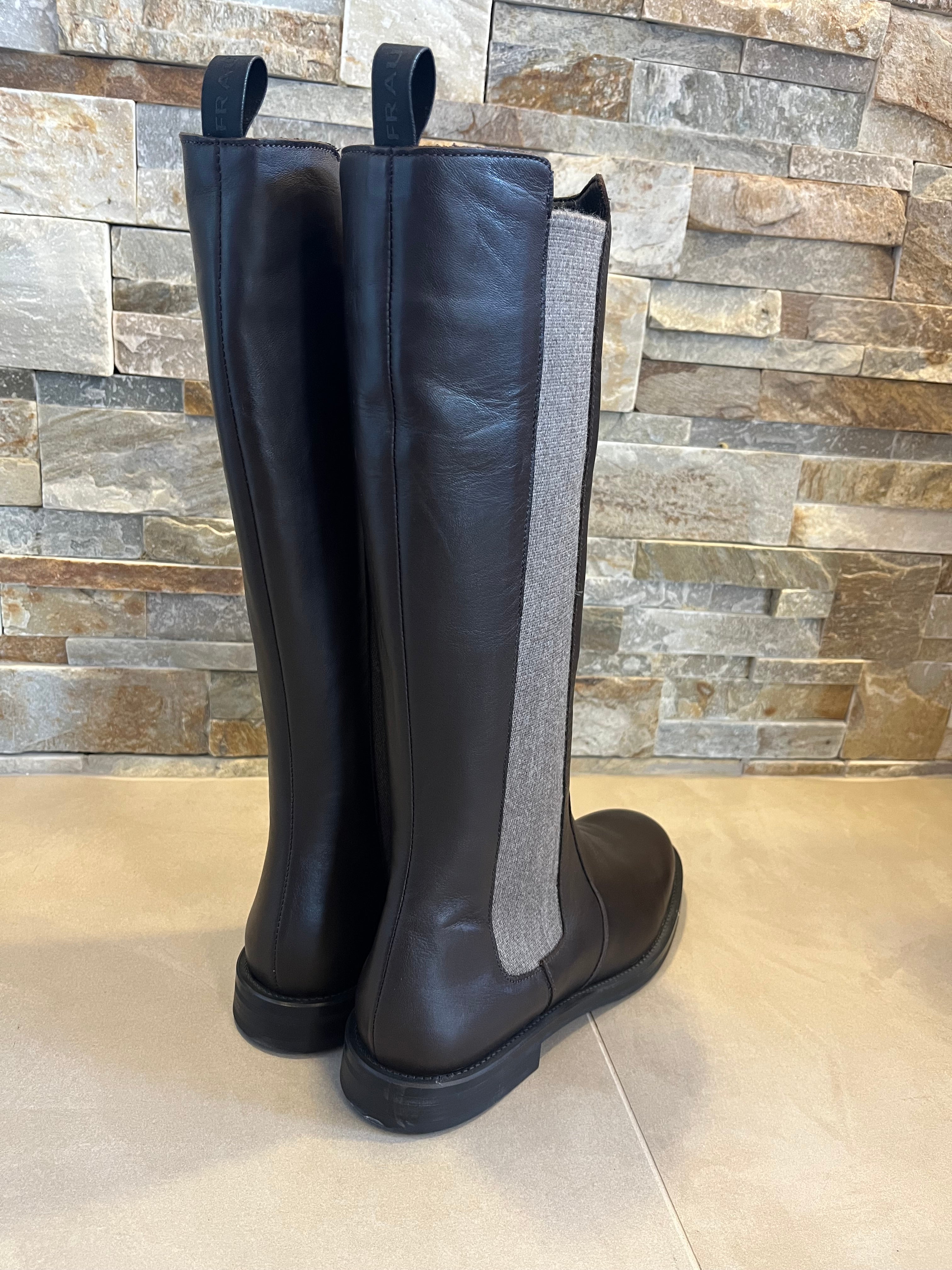 Stivale in pelle FRAU - Calzature principe