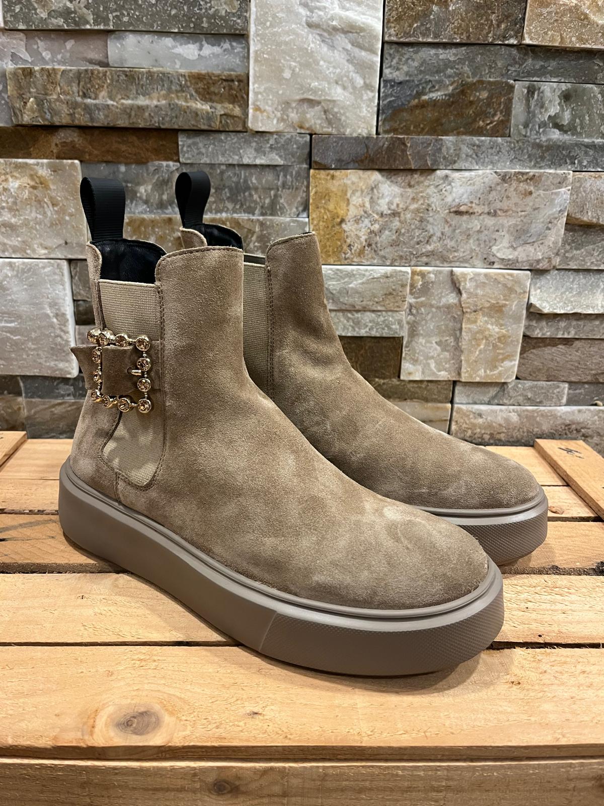 Stivaletto Scamosciato-FRAU - Calzature principe